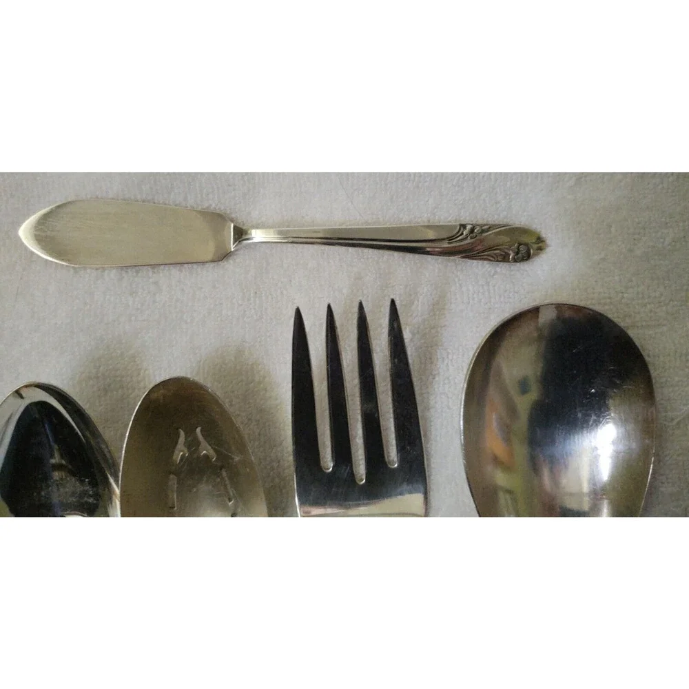 Holmes & Edwards Silverplate Silverware Romance Pattern Serving Ware 6 Pieces